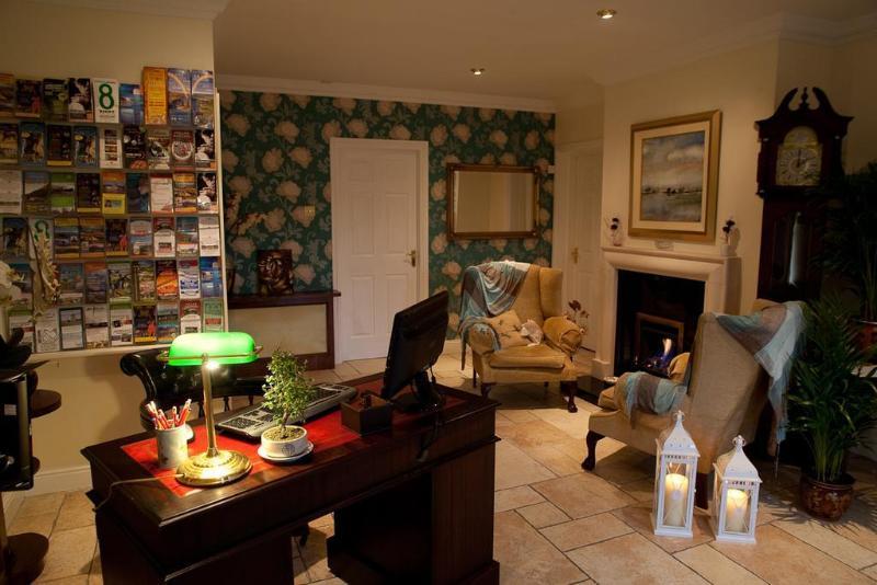 Amber Heights Bed & Breakfast Galway Eksteriør bilde