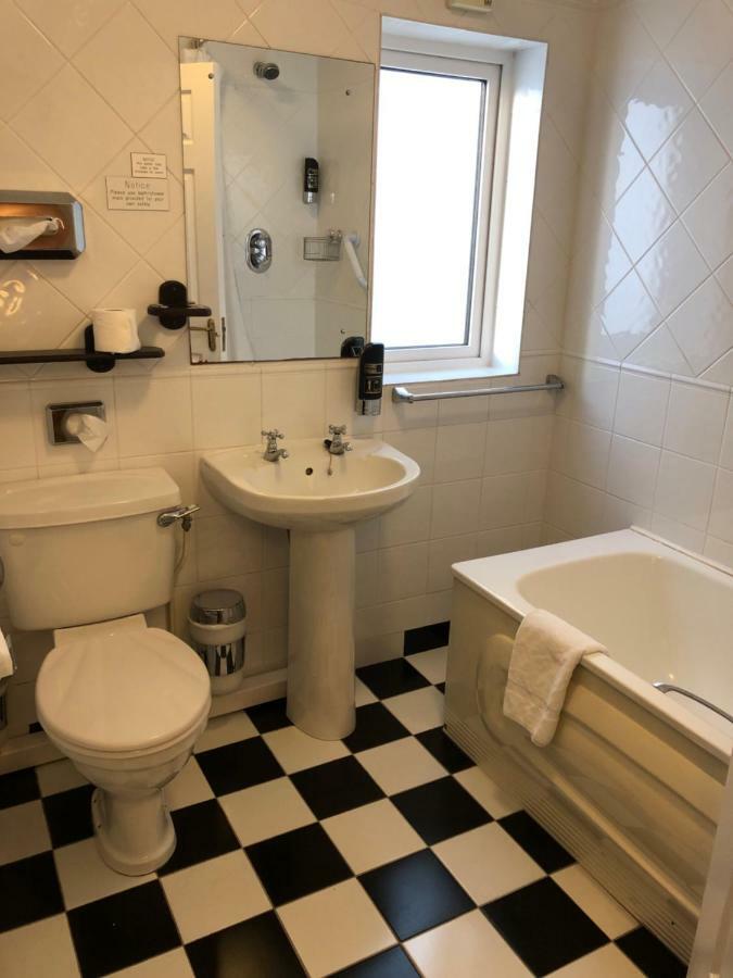 Amber Heights Bed & Breakfast Galway Eksteriør bilde
